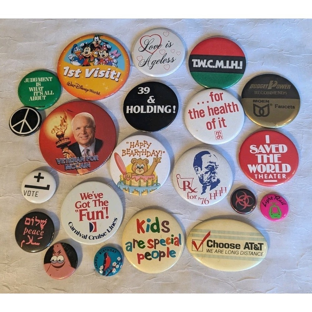 21 Pinbacks Novelty Disney World 1st Visit Veteran For McCain Buttons Badges Vtg - Picture 11 of 11